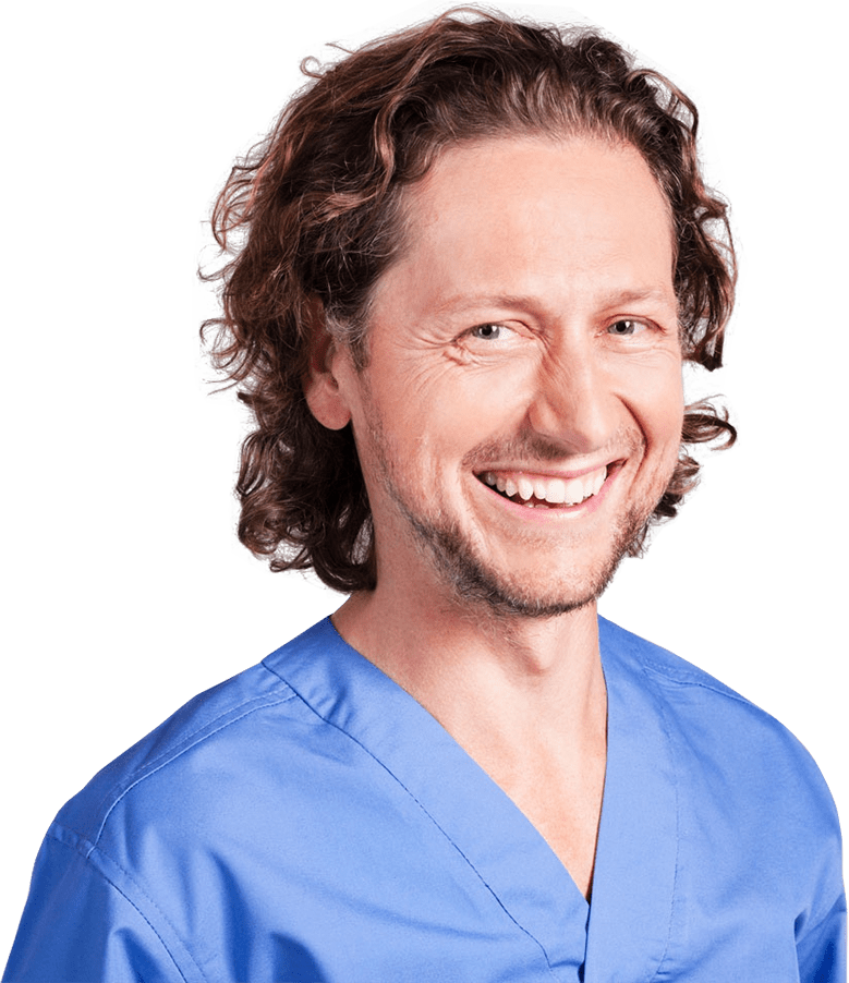 Dentist Maciej Żarow
